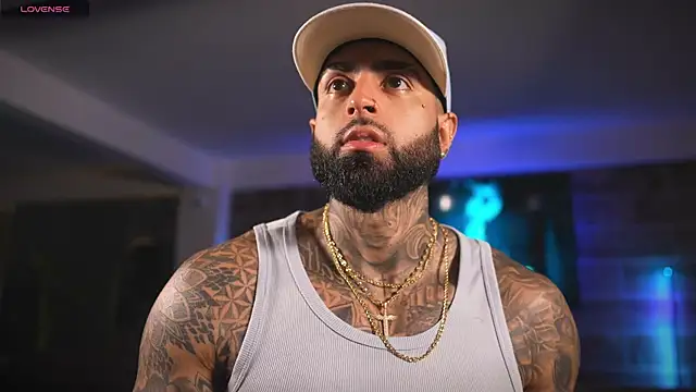 Snapshot of Eros_Dark_ chatting on April 2026 10:21:02 PM Eros Dark online show from April 2026 10:21:02 PM