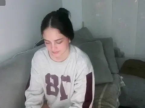 ashely jensen online show from April 2026 02:57:02 AM