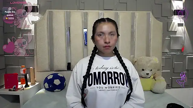 Chloe16  online show from April 2026 07:43:02 PM