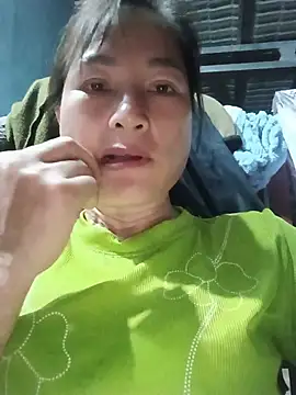 Snapshot of Yuhi3d chatting on June 2026 12:49:02 PM Yuhi3d online show from June 2026 12:49:02 PM