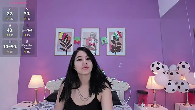 YayaQueen online show from July 2026 12:17:01 PM