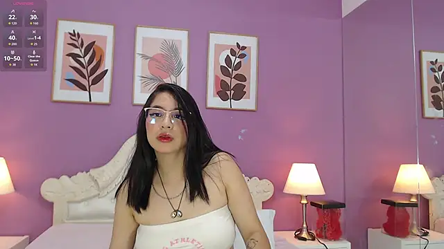 YayaQueen online show from May 2026 12:04:02 PM