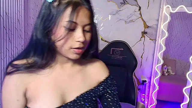 Maile Tay online show from March 2026 03:52:01 AM