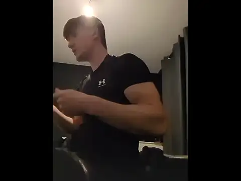 HornyKing2969 online show from April 2026 08:33:02 PM