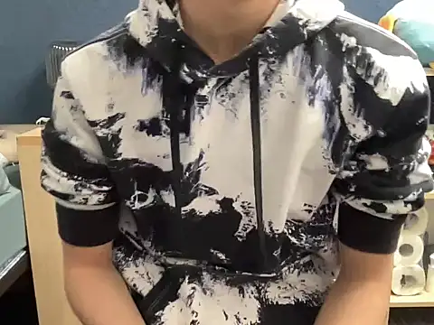 Snapshot of hoppyhops chatting on March 2026 04:33:02 PM hoppyhops online show from March 2026 04:33:02 PM