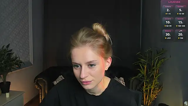 Mickey Milk online show from April 2026 08:10:01 PM