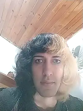 Snapshot of MakiMorningstar chatting on March 2026 06:39:01 AM MakiMorningstar online show from March 2026 06:39:01 AM