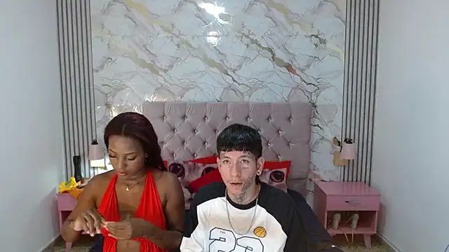 AshlieeGreenn online show from April 2026 07:41:02 PM