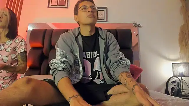 dalhia and hades online show from April 2026 12:12:01 PM