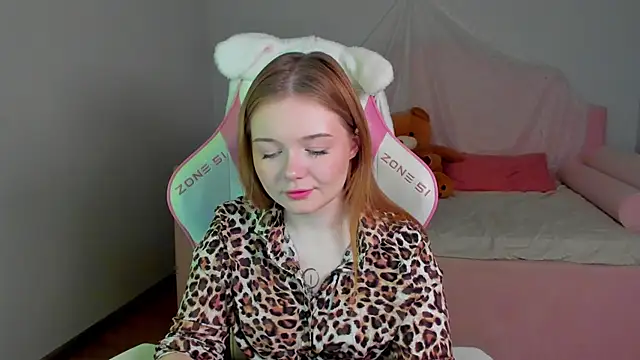 ElinaVale online show from April 2026 04:16:02 PM