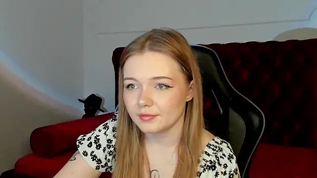 Snapshot of ElinaVale chatting on May 2026 05:16:02 PM ElinaVale online show from May 2026 05:16:02 PM