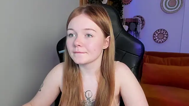 ElinaVale online show from March 2026 05:38:01 PM