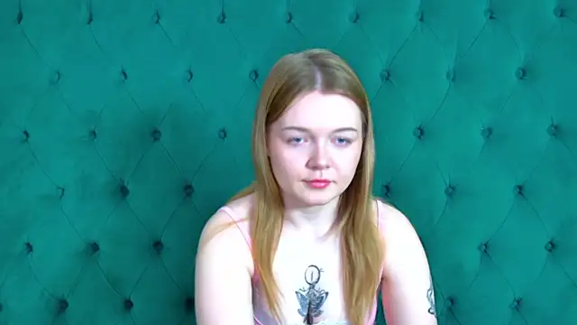 Snapshot of ElinaVale chatting on May 2026 05:11:01 PM ElinaVale online show from May 2026 05:11:01 PM