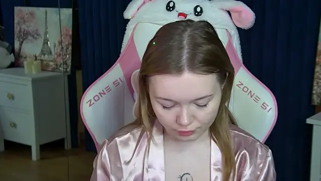 ElinaVale online show from April 2026 05:30:01 PM