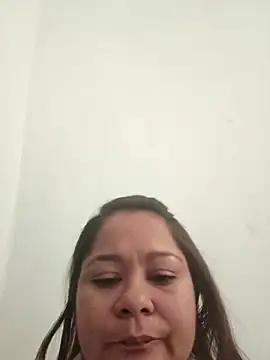 Lia taylor22 online show from April 2026 05:40:01 PM