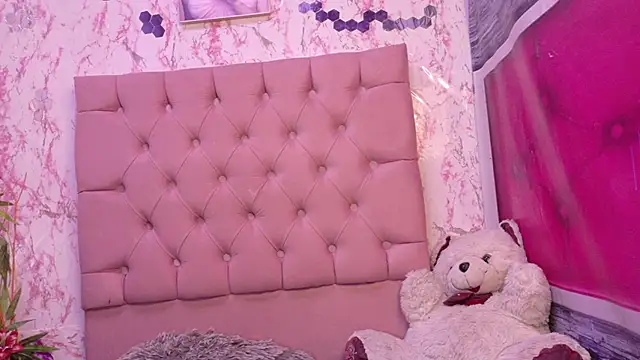 Candykss online show from May 2026 12:27:01 AM