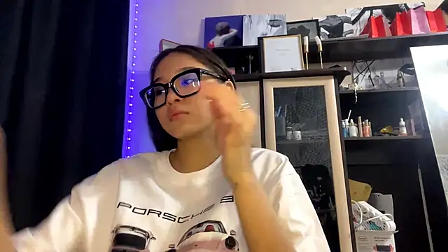 CatherineForbes online show from April 2026 12:43:01 PM