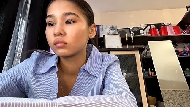 CatherineForbes online show from April 2026 09:26:02 AM