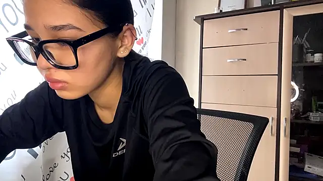 CatherineForbes online show from March 2026 08:22:01 AM