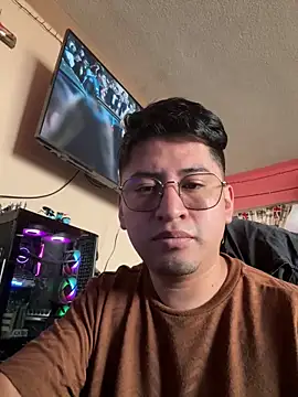 GoldenM95 online show from April 2026 08:37:02 PM