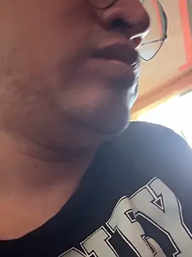 GoldenM95 online show from March 2026 10:29:02 PM