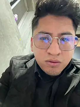 GoldenM95 online show from March 2026 09:16:01 AM