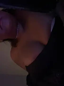 lellsz online show from April 2026 12:06:01 AM