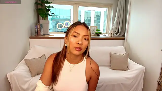 Debra Fox online show from March 2026 02:33:02 PM