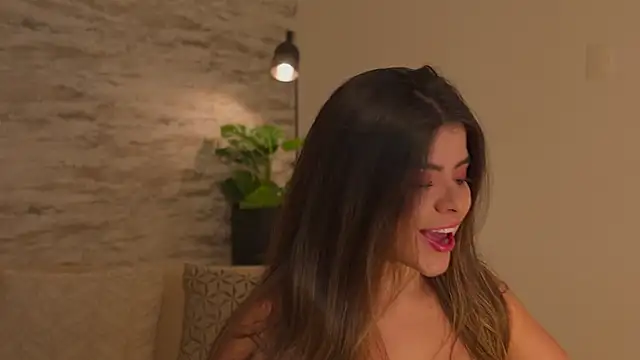 Julie Belle  online show from April 2026 12:44:01 AM