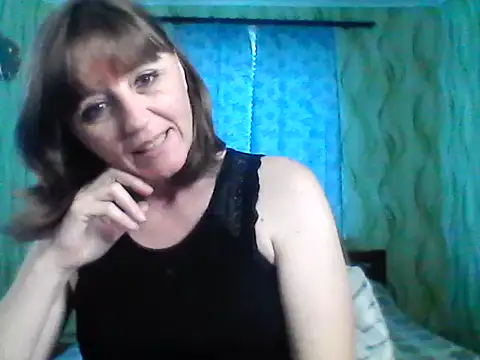 Alisaprice077 online show from April 2026 07:34:01 AM