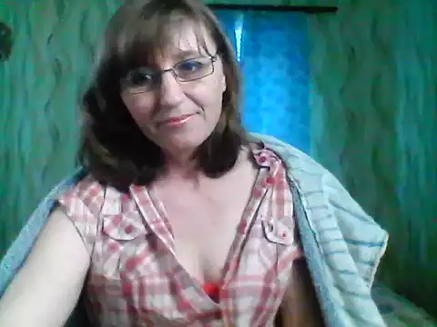 Alisaprice077 online show from April 2026 08:31:01 AM