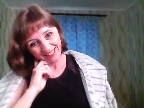 Alisaprice077 online show from April 2026 07:31:02 AM