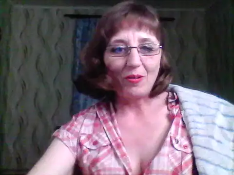 Alisaprice077 online show from April 2026 07:58:02 PM
