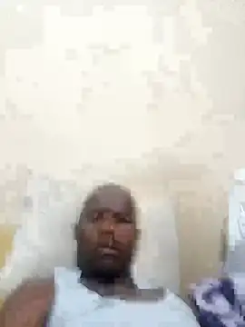 Snapshot of Zolani003 chatting on May 2026 07:50:02 PM Zolani003 online show from May 2026 07:50:02 PM