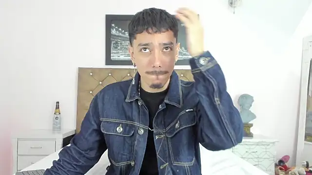 finn jackson online show from April 2026 07:31:02 PM