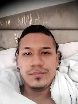 Snapshot of Paisa__Col77 chatting on March 2026 04:36:01 PM Paisa Col77 online show from March 2026 04:36:01 PM