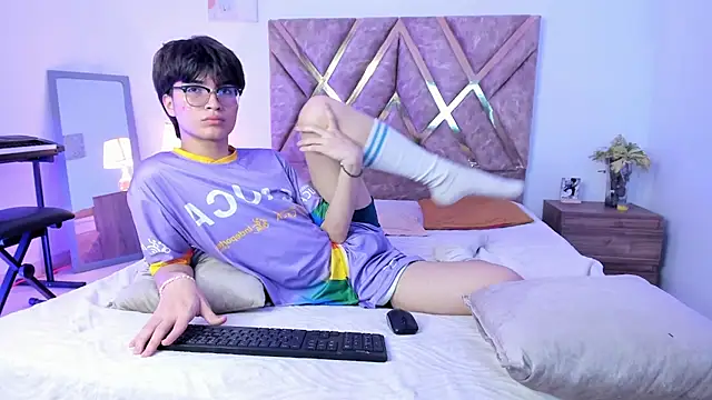 Kai blaz online show from March 2026 06:36:01 PM