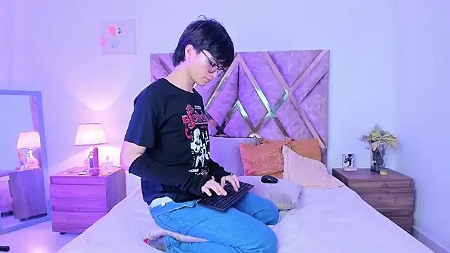 Kai blaz online show from March 2026 07:25:01 PM