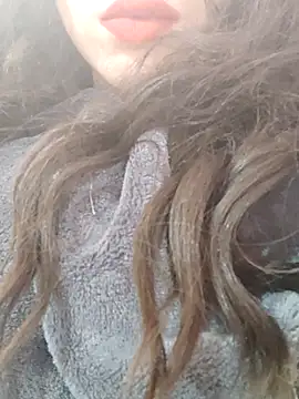 Kamilya89six online show from March 2026 02:10:01 PM