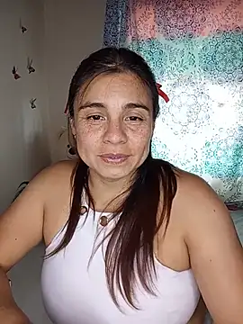 Snapshot of BettyBoo_w chatting on July 2026 08:42:01 PM BettyBoo w online show from July 2026 08:42:01 PM