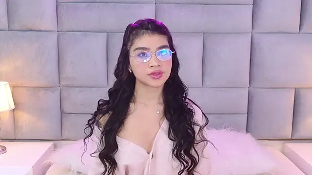 OliviaDiaz online show from March 2026 08:31:02 PM