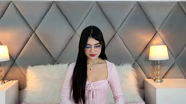 Snapshot of OliviaDiaz chatting on July 2026 12:08:01 AM OliviaDiaz online show from July 2026 12:08:01 AM