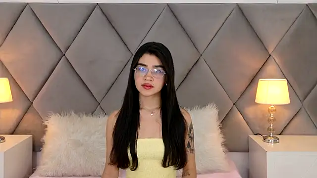 OliviaDiaz online show from May 2026 08:07:01 PM