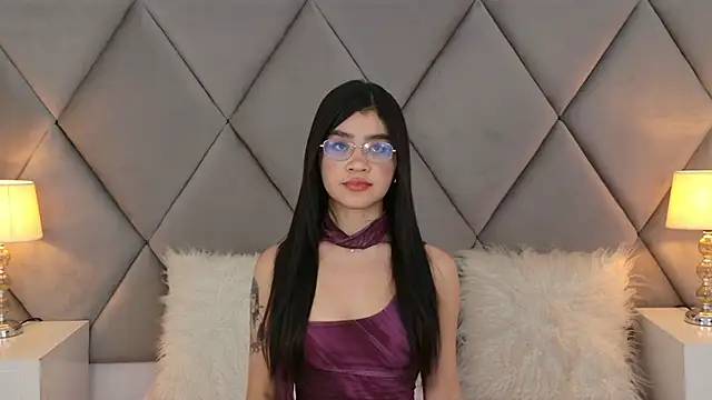 OliviaDiaz online show from May 2026 08:02:01 PM