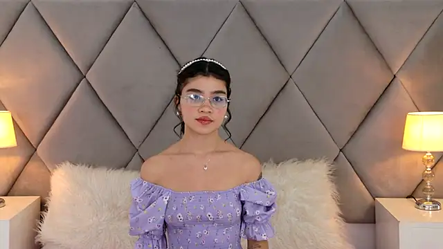 OliviaDiaz online show from May 2026 08:30:02 PM