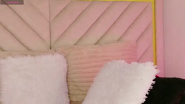 sweett melodyy online show from July 2026 08:05:02 PM