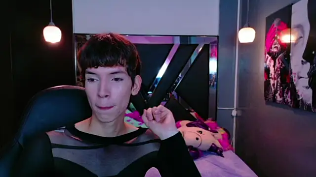 Stefany PiInk online show from June 2026 12:44:02 PM
