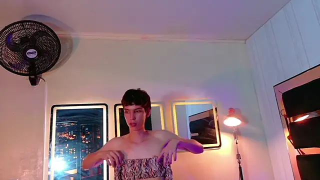Stefany PiInk online show from May 2026 04:04:02 PM