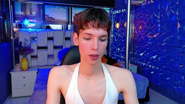 Stefany PiInk online show from May 2026 12:30:01 PM
