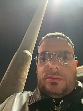 tonyboys19418 online show from March 2026 09:53:01 PM